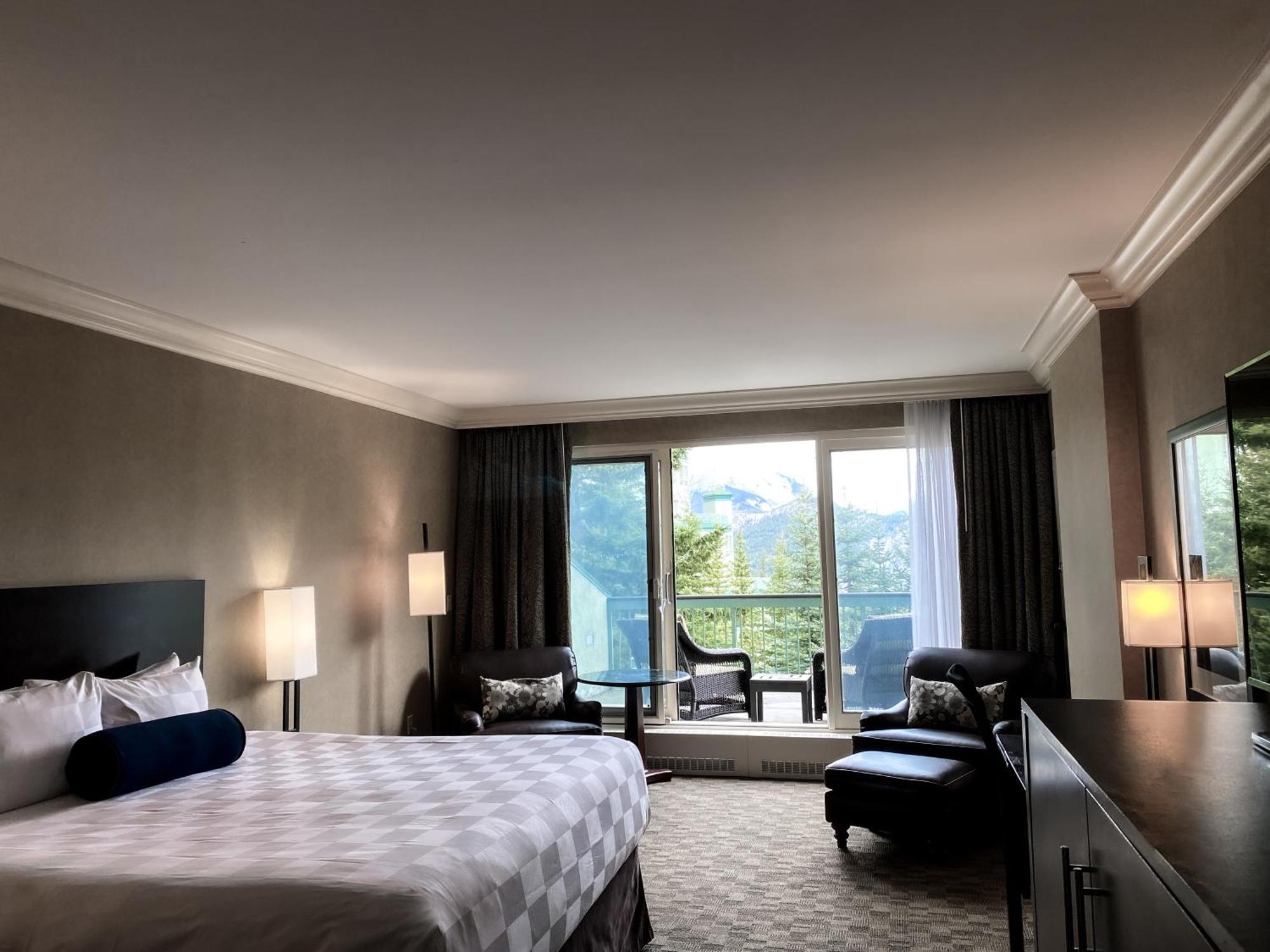 The Rimrock Resort Hotel Банф Экстерьер фото